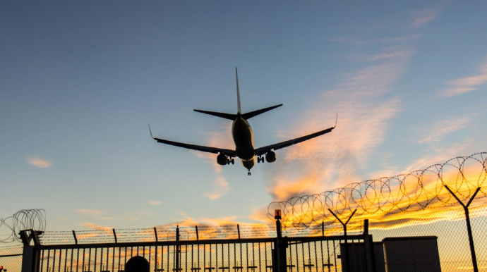 ABŞ hava məkanını tamamilə bağlaya bilər 