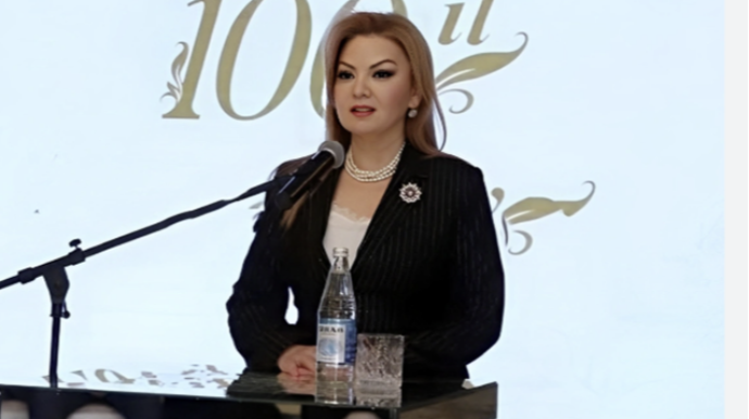 Səs yazısı yayılan direktora töhmət verildi 