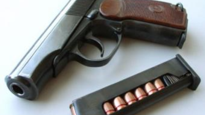 Komendant postunda saxlanılan iki avtomobildə odlu silah aşkarlanıb - Abşeronda  