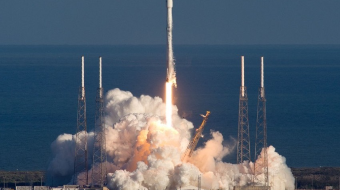 В SpaceX  вывели на орбиту 53 спутника Starlink