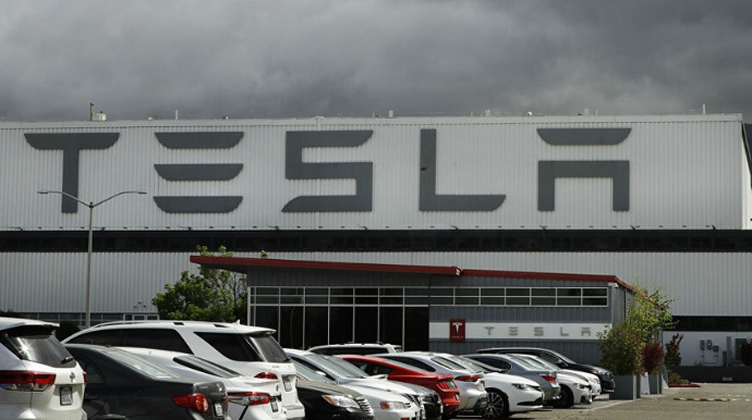“Tesla” rekord mənfəət əldə edib