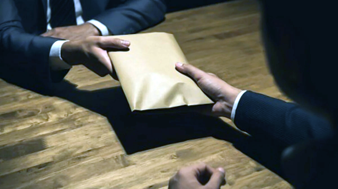 Rüşvəti trendə çevirib viral etdilər – Rekord say təhlükə saçır... 