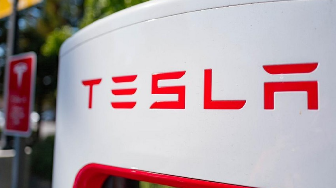 “Tesla”  2026-cı ildə robotların kütləvi istehsalına başlamağı planlaşdırır 