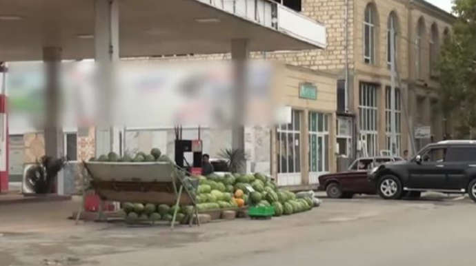 Yanacaqdoldurma məntəqəsi, yoxsa bazar? - VİDEO 