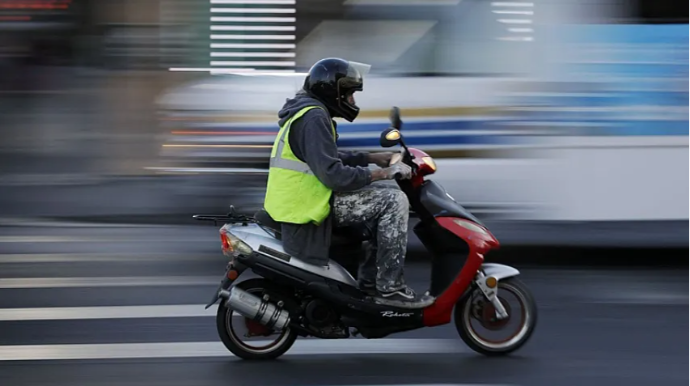 Çatdırılma xidmətləri şəhər nəqliyyatında əlavə sıxlıq yaradır - Ekspert
