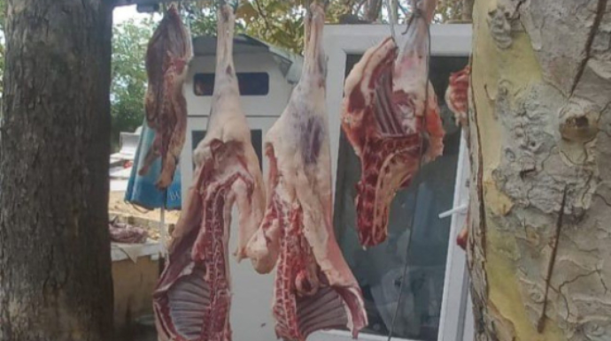 Ət satışı məntəqəsinin qanunsuz fəaliyyət göstərdiyi aşkarlanıb - FOTO 