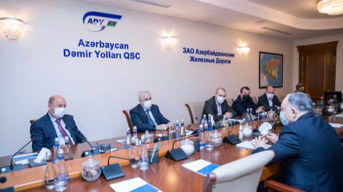 Cavid Qurbanov gənc mütəxəssislərin dəmir yolu sahəsinə marağından danışdı - FOTO