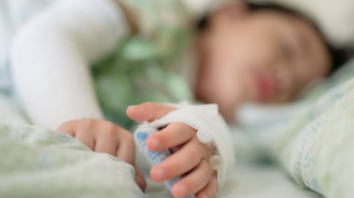 Abşeronda 4 yaşlı uşaq velosipeddən yıxılaraq ölüb