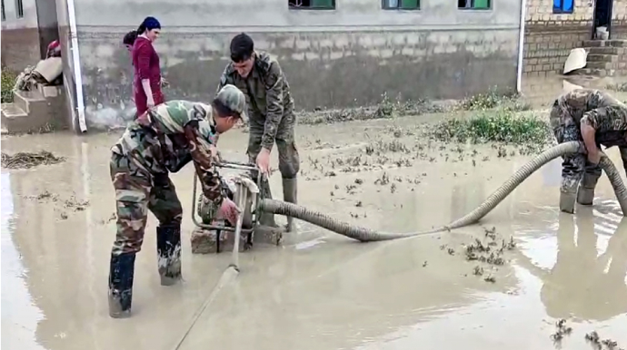 FHN: Bəzi su basmış ərazilərdə tədbirlər görülür - VİDEO