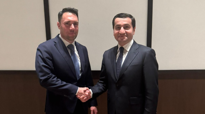 Hikmət Hacıyev Macarıstanda mühüm görüş keçirdi – FOTO 