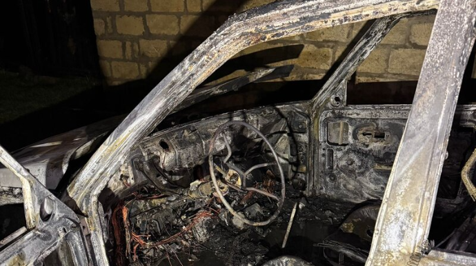 Gəncədə avtomobil yandı - FOTO 