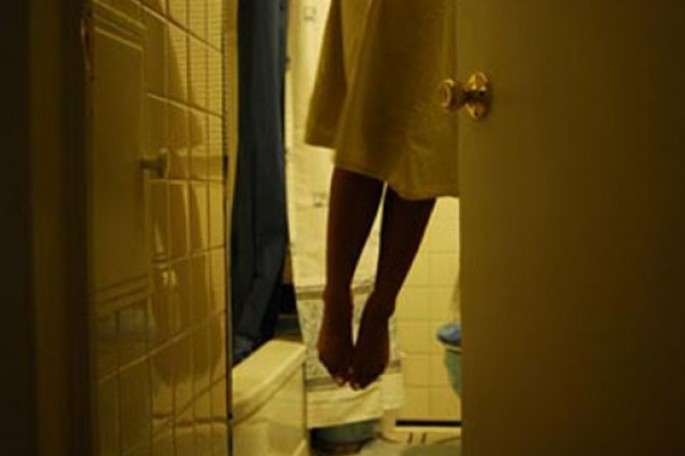 Bakıda tükürpədən olay: Ana və qızının asılmış meyitləri tapıldı