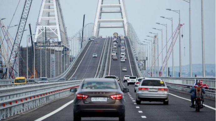 Krım körpüsündə hərəkət tamamilə bərpa edildi 