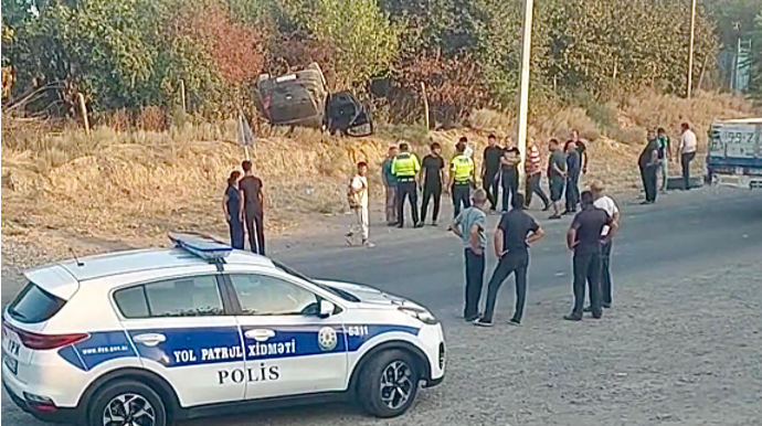 Beyləqanda idarəetməni itirən sürücü maşını meşəlik əraziyə aşırdı   - VİDEO