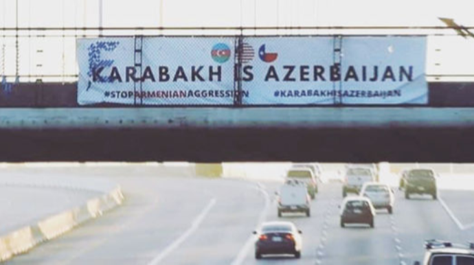 Hyustonun mərkəzində “Qarabağ Azərbaycandır!” şüarı nümayiş etdirilib