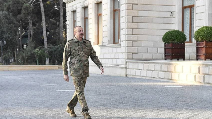 Prezident HHQ-nin yeni hərbi şəhərciyində