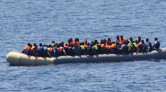 Aralıq dənizində qayıqlarda qalan  270 miqrant xilas edilib