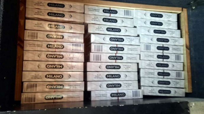 Sərhəddən yük maşını ilə siqaret keçirmək istəyənlər aşkarlandı  - FOTO