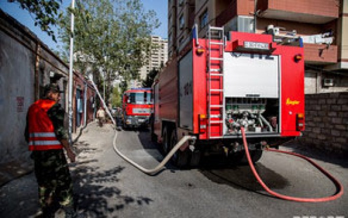 Uşaq bağçasında yanğın: azyaşlılar təxliyyə edilib - Bakıda