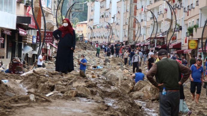 Türkiyədə sel fəlakəti: Ölənlərin sayı artır  - FOTO - VİDEO