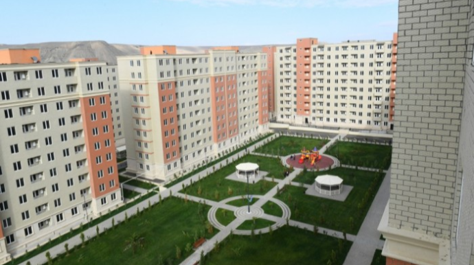 İlham Əliyev və Mehriban Əliyeva “Qobu Park-3” yaşayış kompleksinin açılışını etdi