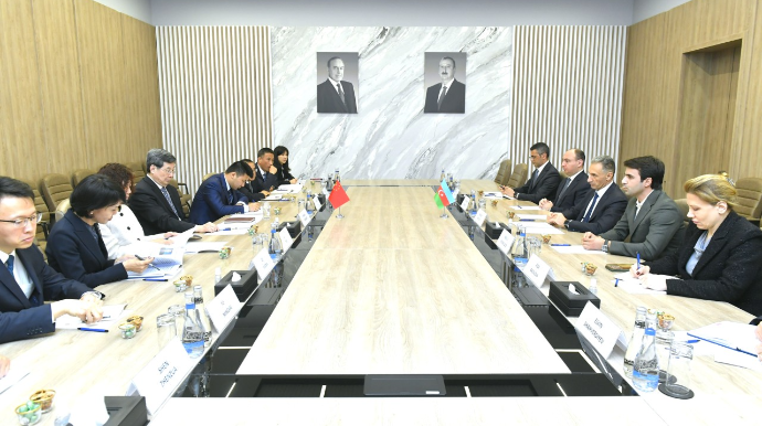 Nazir Rəşad Nəbiyev çinli nazirlə görüşdü 
