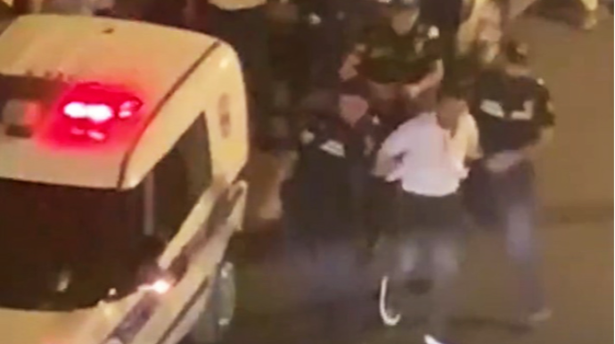 Qətl baş verən “Beerlin Pub”da yenə kütləvi dava - VİDEO