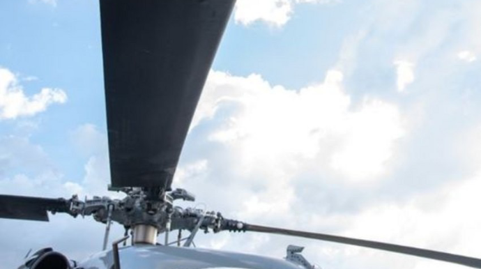 Prezident və nazirlərinin olduğu helikopter atəşə tutulub  - FOTO - VİDEO