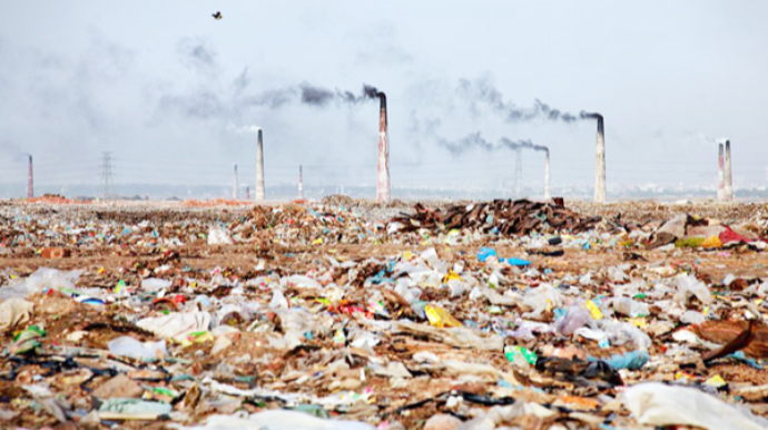 Ziyanı faydasından çox olan plastik məmulatlar 