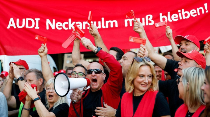 Almaniyada "Audi" şirkətinin minlərlə işçisi etiraz aksiyası keçirib