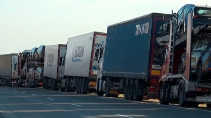 AYNA: "Qırmızı Körpü" gömrük postunda 800 avtomobil gözləyir 