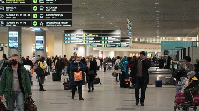 Moskvanın üç hava limanında uçuşlar təxirə salındı