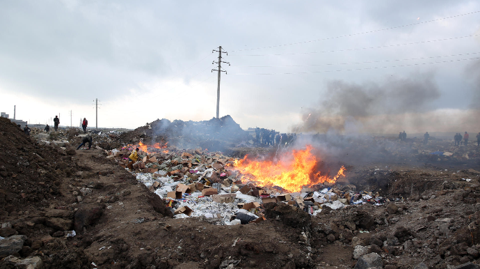 Sumqayıtda məişət tullantıları poliqonunda yanğın başlayıb