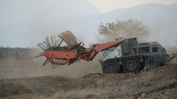 Ötən il Azərbaycan 18 ədəd minatəmizləmə maşını alıb
