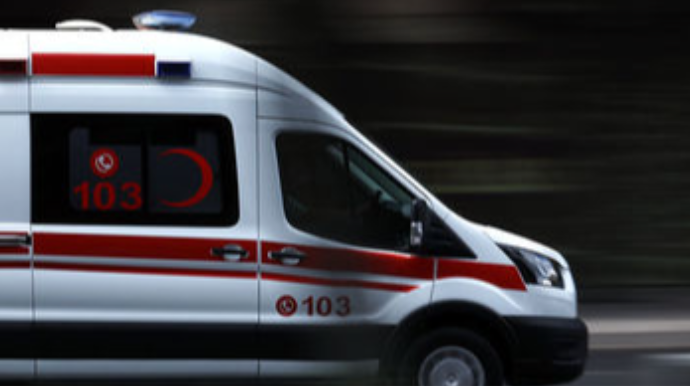 Bakıda küçədə yıxılan gəncin gözü kor oldu