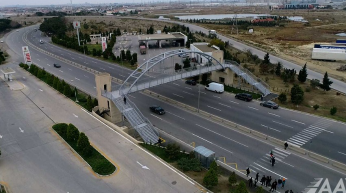 Bakıda yeni yerüstü piyada keçidi istifadəyə verilib  - VİDEO