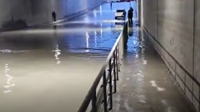 Sabunçu tunelini yenə su basdı - VİDEO 