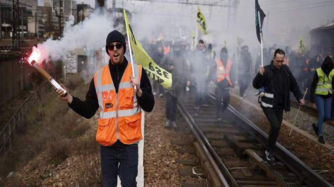 Dəmir yolu işçiləri etiraz aksiyalarına başlayacaqlar