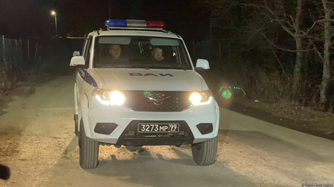 Laçın yolundan sülhməramlılara aid 2 minik avtomobili keçdi   - FOTO