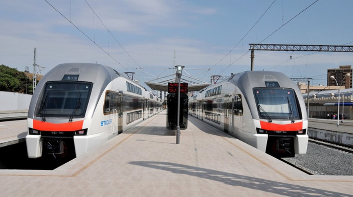 Bakı-Gəncə qatarına onlayn bilet satışı DAYANDIRILIR