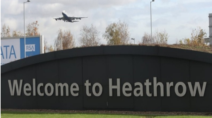 Londonun hava limanında bağlamalardan birində uran izi tapılıb