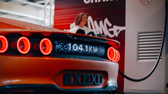 Elektromobillər üçün sürətli şarj rekordu müəyyən olundu - FOTO