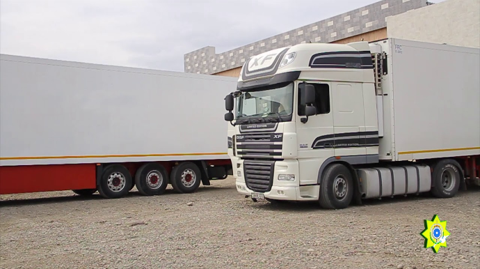 Ərzaq gətirən “TIR”dan külli miqdarda dərman aşkarlanıb - FOTOLAR 