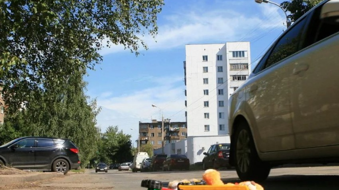 Bakıda avtomobil 6 yaşlı uşağı vurub