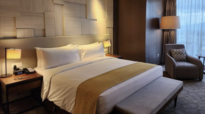 Bakının mərkəzində hotel otağında müəmmalı ölüm