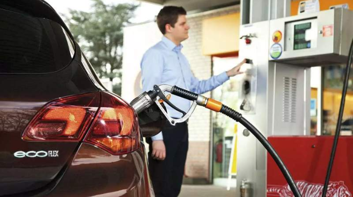 İcra başçıları xidməti avtomobilləri üçün benzini kimdən alır? - SİYAHI