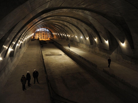 "Metro heç yarım gün də insanların tələbatını ödəyə bilməz"