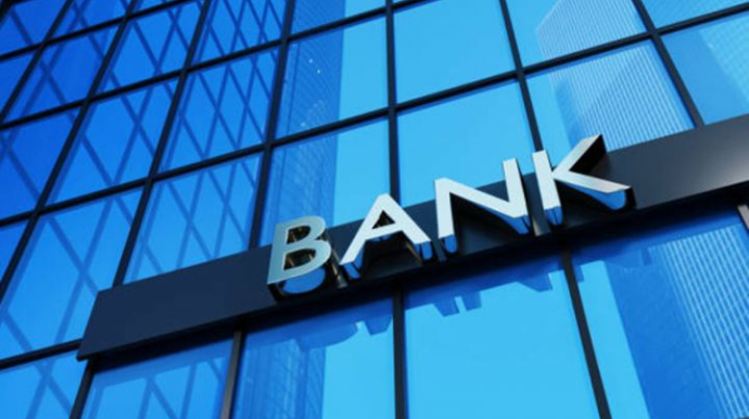 Avtomobil dayanacağından banka daxil oldular - 30 milyon apardılar 