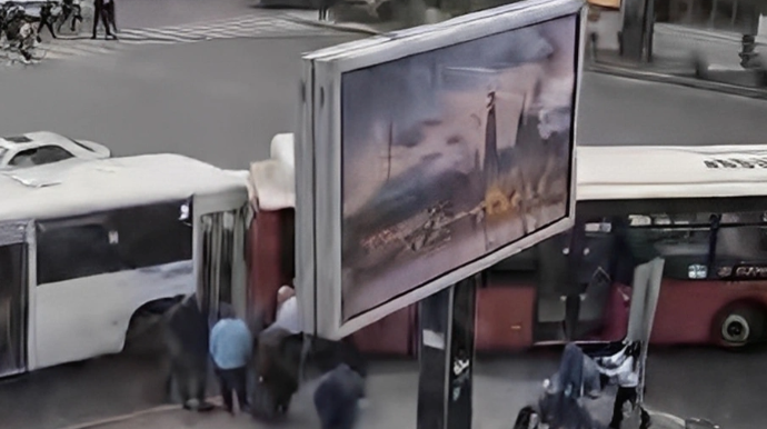 Bakıda iki sərnişin avtobusu TOQQUŞDU  - VİDEO