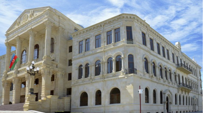 Gömrük Komitəsinin vəzifəli şəxsi rüşvət alarkən tutulub